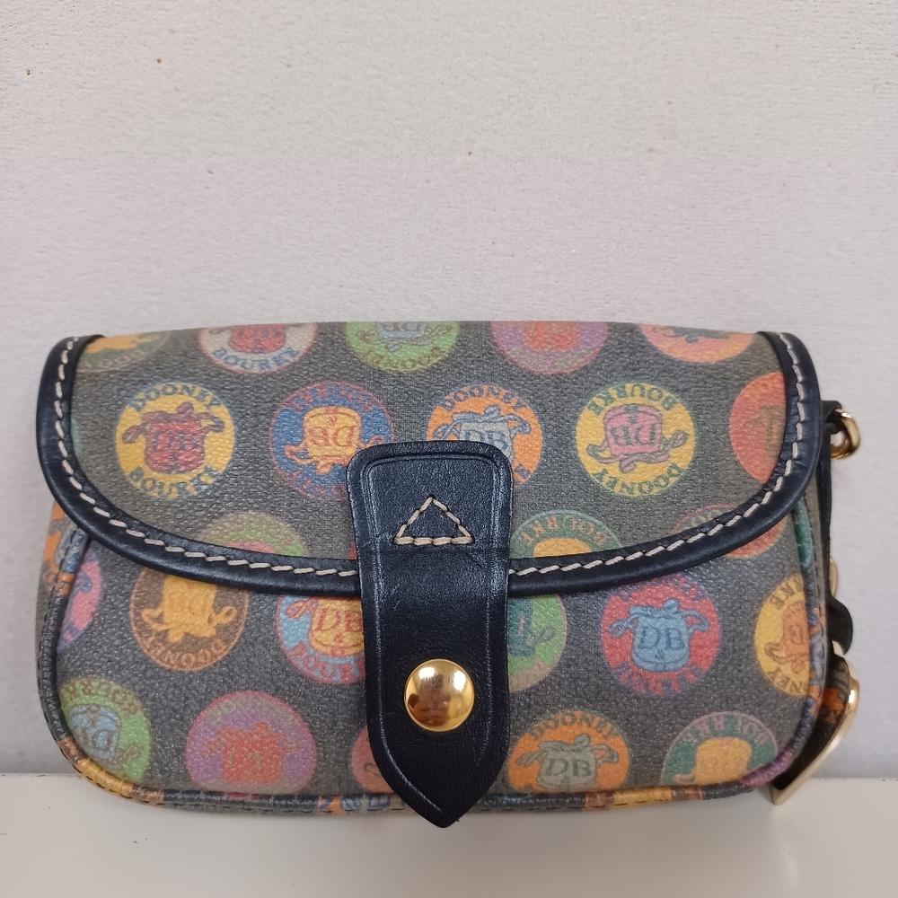 Vintage DOONEY & BOURKE wristlet w Heart Charm Hang Tag - Picture 11 of 11